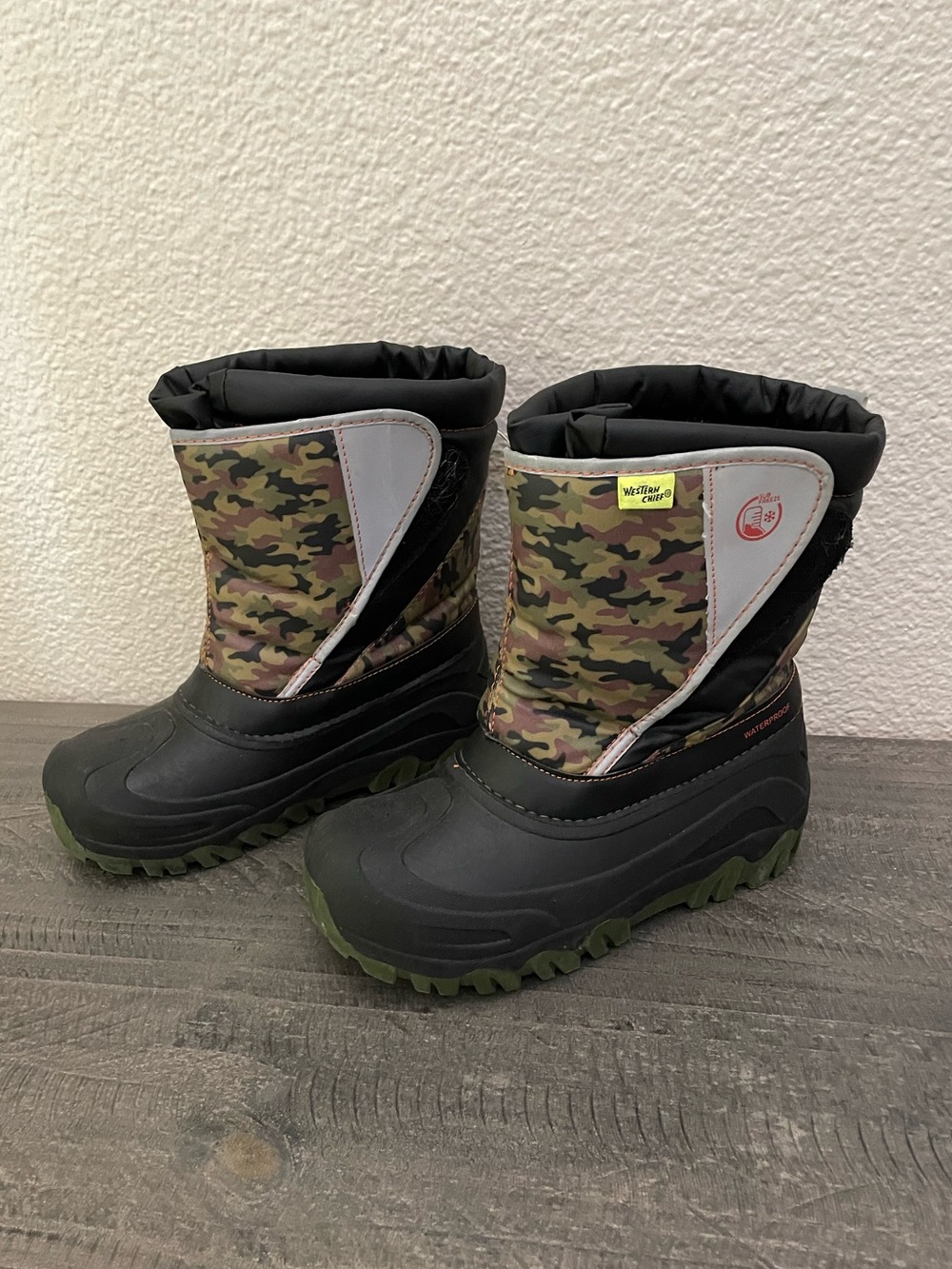 Western Chief Kids Camo Black Green Snow Boots